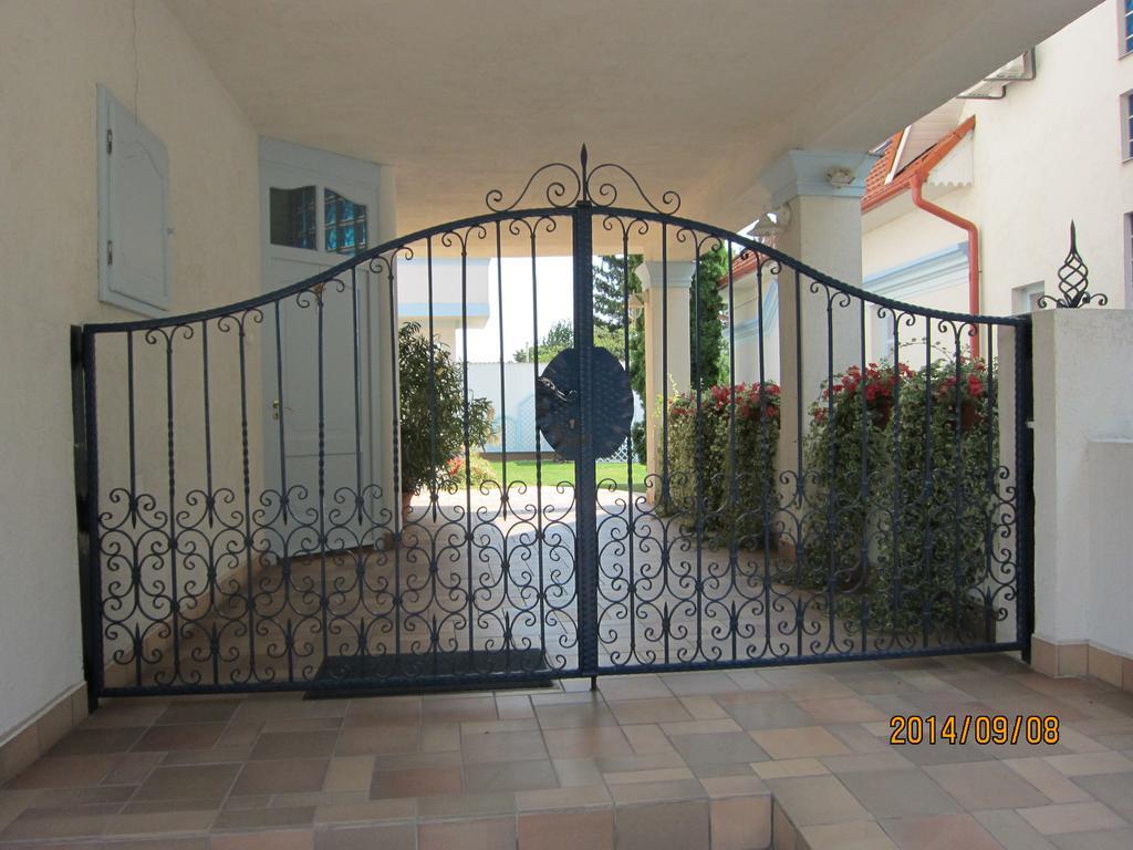 Csigahaz Panzio Hotel Gyula Room photo