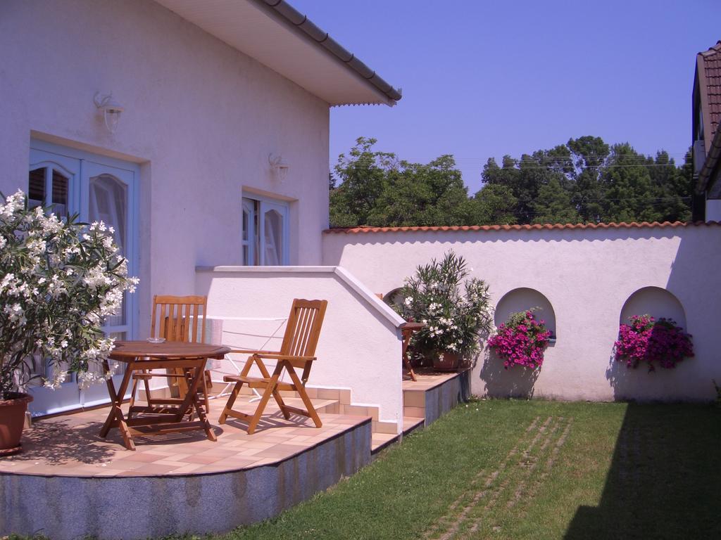 Csigahaz Panzio Hotel Gyula Exterior photo